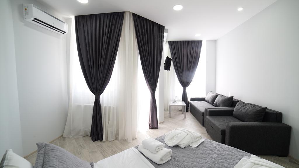 Queen Tamara Apartment Batumi Luaran gambar